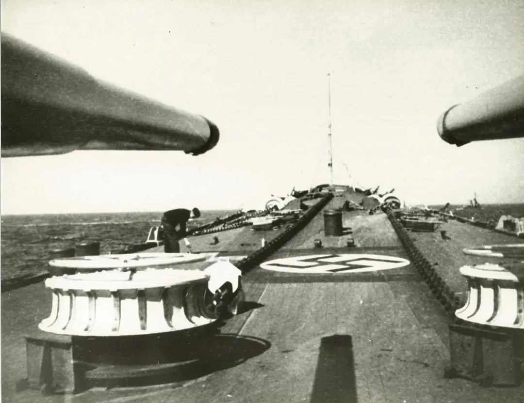 重巡洋艦，海洋力量的重要支柱，重巡洋艦，海洋力量的核心支柱