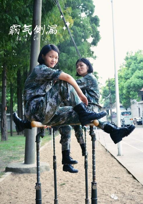 中國女兵，圖片展現(xiàn)霸氣風采，中國女兵霸氣風采展現(xiàn)