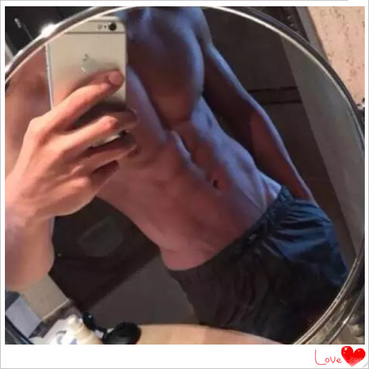 腹肌之美，男性魅力的無(wú)聲詮釋——腹肌圖片男不帶臉賞析，腹肌之美，男性魅力的獨(dú)特展現(xiàn)——腹肌圖片男賞析（無(wú)臉版）