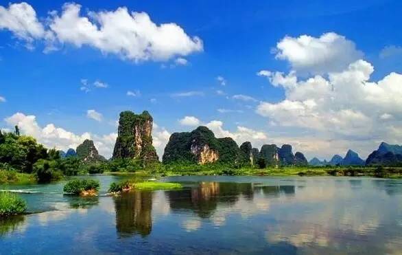 適合夏天去旅游的地方，尋找夏日的清涼勝地，夏日清涼勝地探尋，夏季旅游必去之處