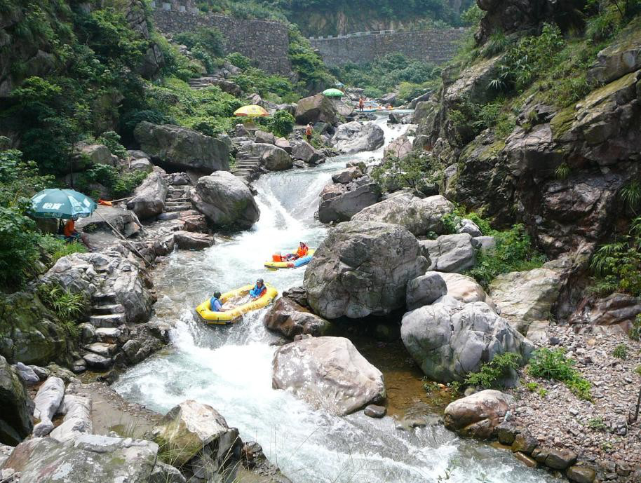 黃騰峽漂流門票價格解析，黃騰峽漂流門票價格詳解