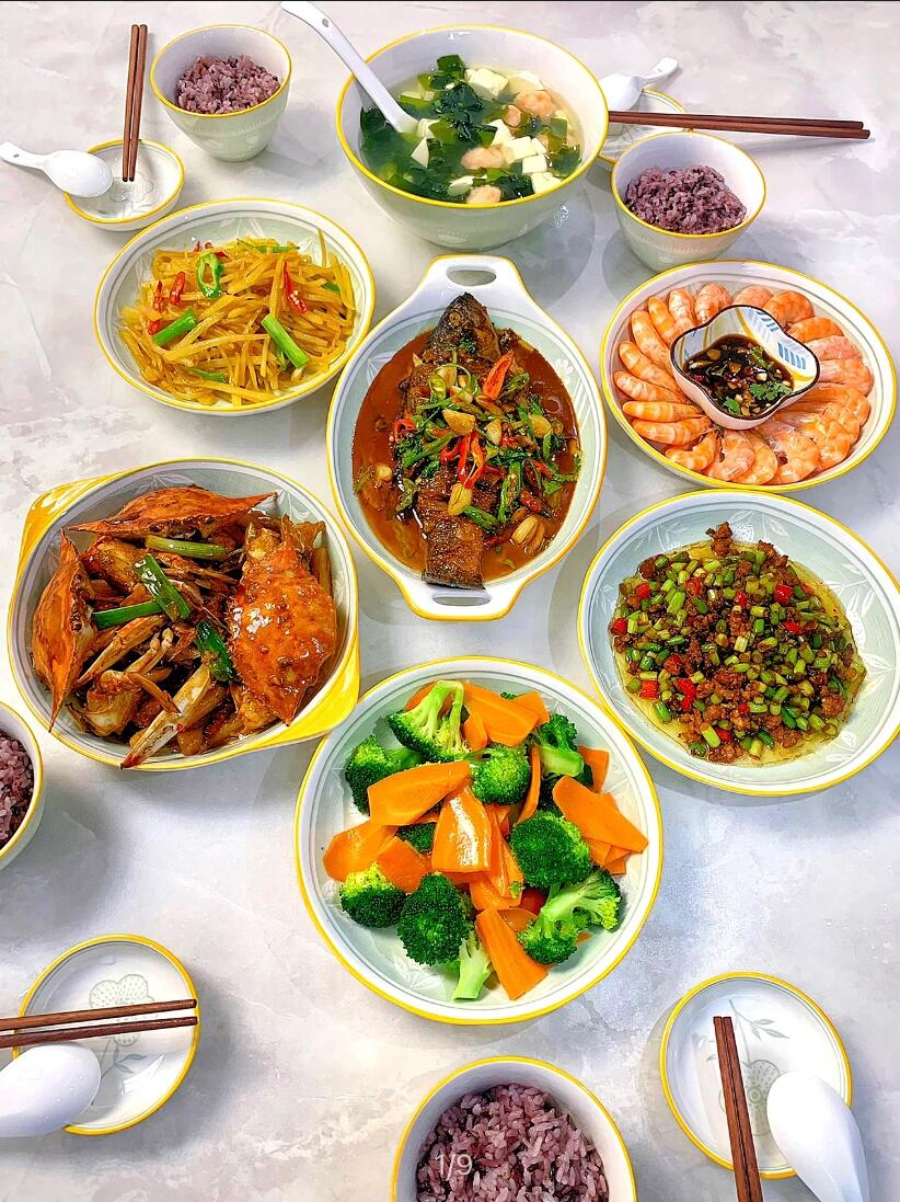家庭會(huì)餐的十大經(jīng)典菜式，傳統(tǒng)美味，家的味道，家庭經(jīng)典菜式，十大傳統(tǒng)美味佳肴，家的味道回顧