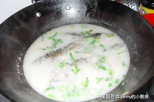 燉魚三放三不放，烹飪魚肉的黃金法則，烹飪魚肉秘籍，燉魚三放三不放的黃金法則