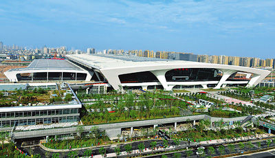 杭州東站，交通樞紐與城市的脈搏，杭州東站，交通樞紐與城市的跳動(dòng)脈搏