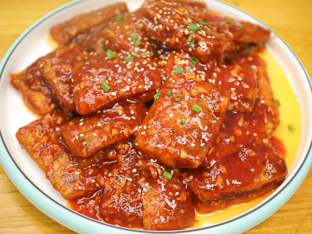 50道孩子喜歡吃的菜，營養(yǎng)美味，讓孩子愛上餐桌，50道讓孩子愛上餐桌的美味佳肴，營養(yǎng)又美味的孩子餐菜單
