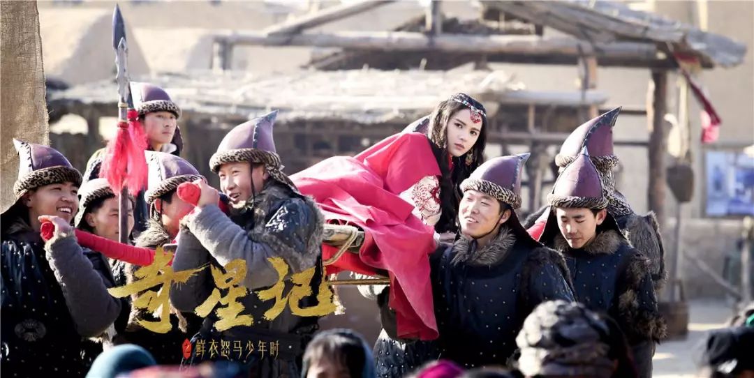 鮮衣怒馬少年時(shí)——青春的色彩與活力，青春的色彩與活力，鮮衣怒馬少年時(shí)