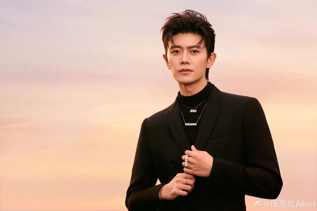 任嘉倫個(gè)人資料，一位閃耀的明星之旅，任嘉倫個(gè)人簡(jiǎn)介，明星之旅的閃耀之星