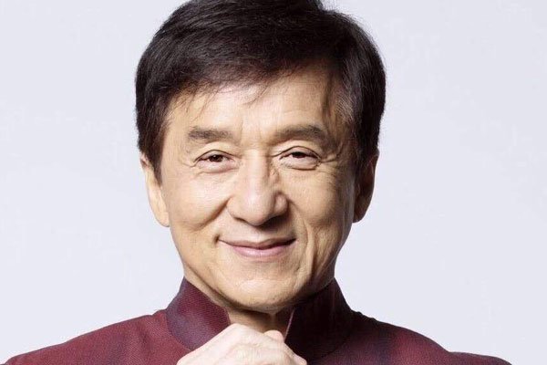揭秘成龍原名背后的故事，成龍原名背后的故事揭秘