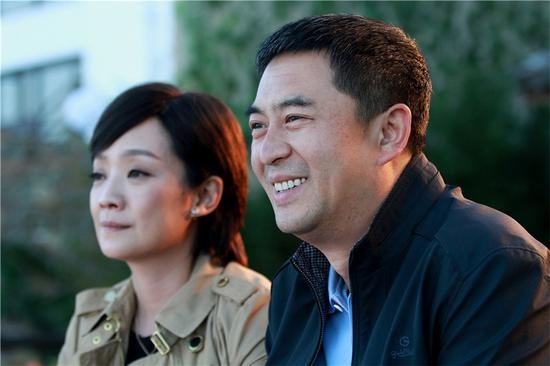 張嘉譯的婚姻歷程，探究他的婚姻與妻子數(shù)量，張嘉譯婚姻歷程揭秘，婚姻與妻子數(shù)量的探究