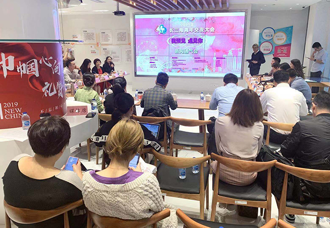 大學(xué)生交友論壇，連接校園內(nèi)外的橋梁，大學(xué)生交友論壇，校園內(nèi)外的橋梁紐帶