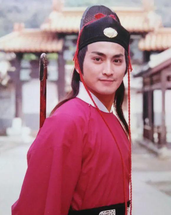 何家勁老婆，低調(diào)中的真情流露，何家勁老婆，低調(diào)真情，愛情揭秘