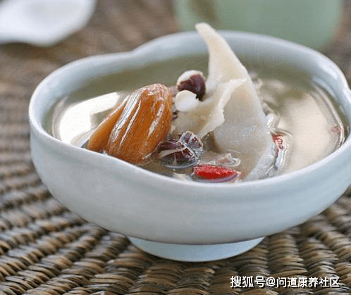 最適合夏天喝的10款養(yǎng)生湯，最適合夏天飲用的養(yǎng)生湯TOP 10
