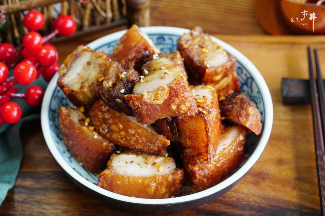 脆皮烤五花肉，一道美味佳肴的誘惑力，脆皮烤五花肉，美味誘惑，佳肴盡享