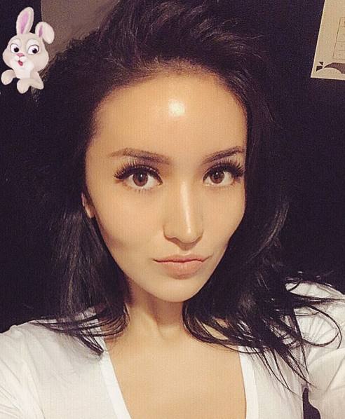 楊坤個(gè)人資料和老婆，音樂才子背后的愛情故事，楊坤背后的音樂才子與愛情故事，個(gè)人資料和神秘老婆揭秘