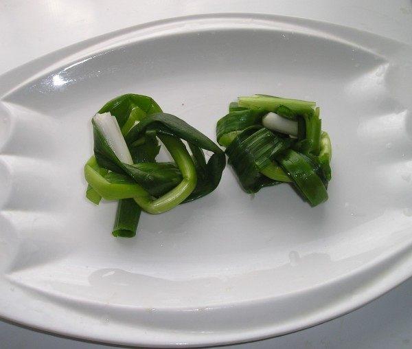 水煮魚(yú)的做法和步驟，一道川菜的經(jīng)典烹飪技藝，川菜經(jīng)典，水煮魚(yú)的制作步驟與烹飪技藝