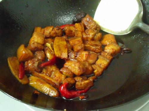 家常紅燒肉的魅力，一道傳統(tǒng)佳肴的烹飪藝術(shù)，家常紅燒肉的烹飪藝術(shù)，傳統(tǒng)佳肴的魅力
