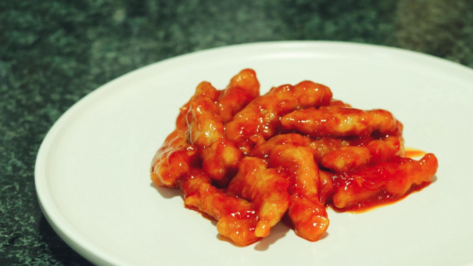糖醋里脊，一道美味的人間佳肴，糖醋里脊，人間美味佳肴
