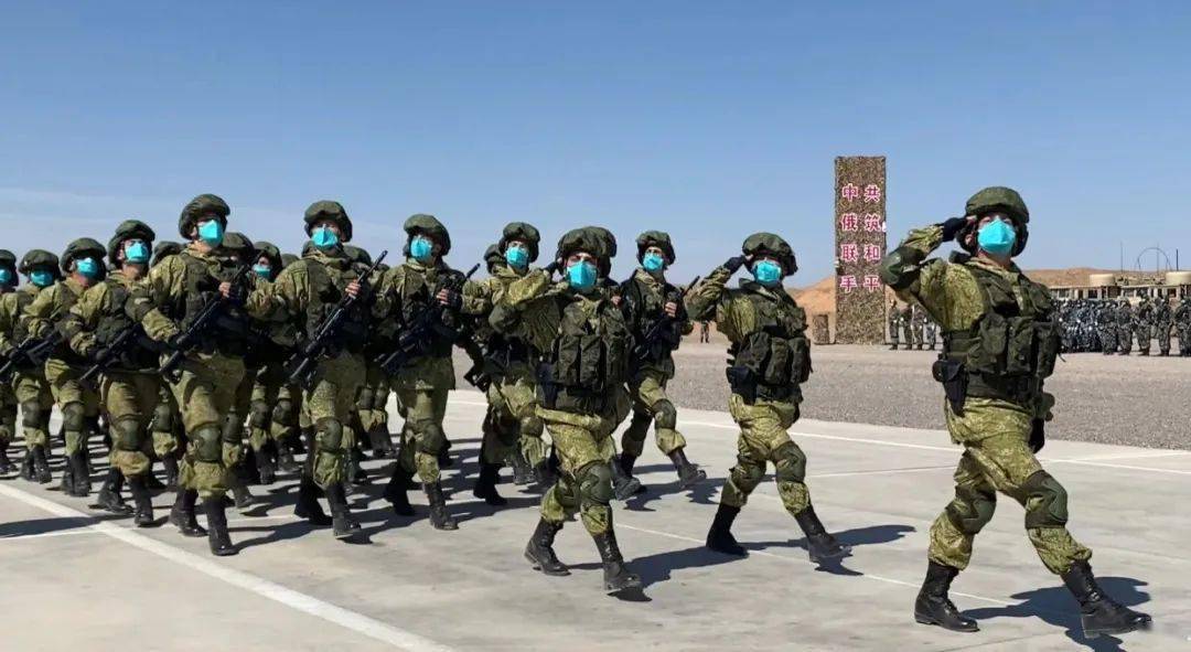 青銅峽中俄聯(lián)合軍演，深化軍事合作，共筑安全屏障，青銅峽中俄聯(lián)合軍演，深化軍事合作，共筑安全防線