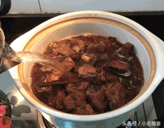 燉牛肉，三放二不放的藝術(shù)之道，燉牛肉，三放二不放的烹飪藝術(shù)之道