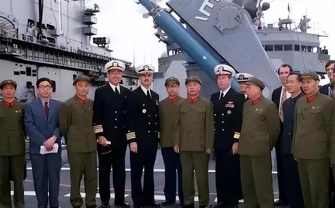 35歲就當(dāng)上海軍總司令——一位杰出將領(lǐng)的崛起之路，杰出將領(lǐng)崛起之路，海軍總司令的傳奇人生