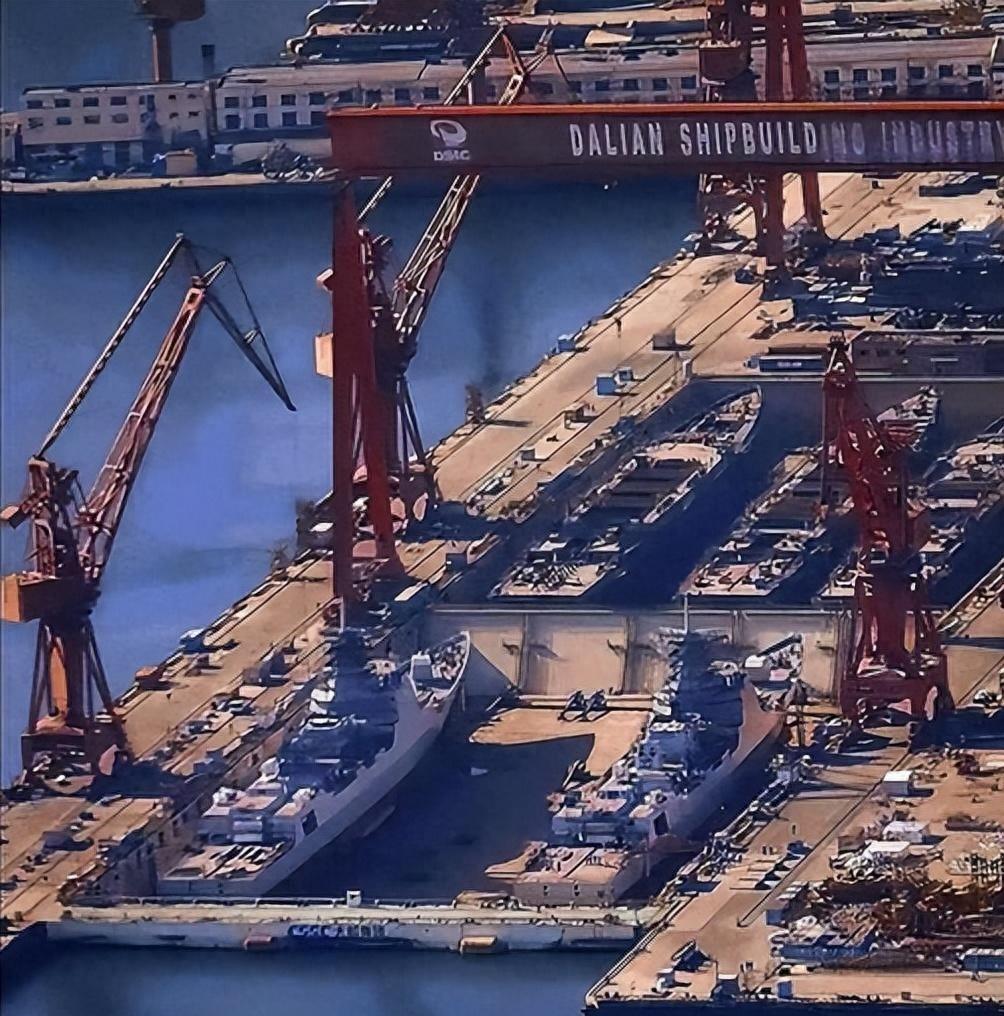 中國第一艘導(dǎo)彈驅(qū)逐艦，探索與突破的歷史篇章，中國首艘導(dǎo)彈驅(qū)逐艦，探索與突破的歷史篇章