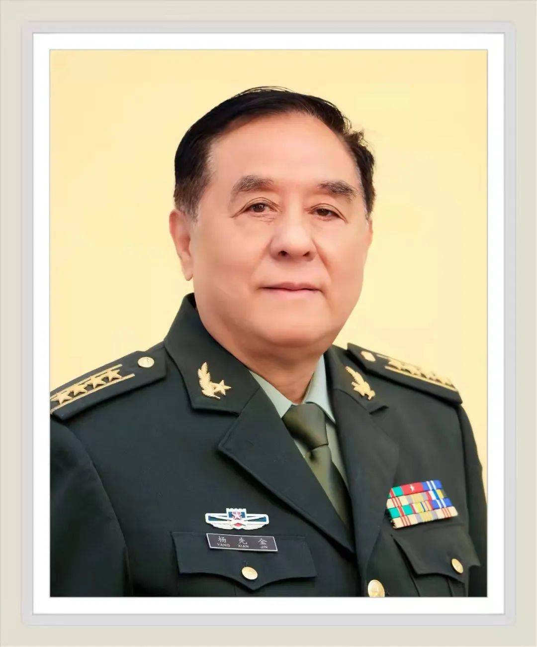 新疆軍區(qū)領(lǐng)導(dǎo)班子的力量與擔(dān)當(dāng)，新疆軍區(qū)領(lǐng)導(dǎo)班子的力量與擔(dān)當(dāng)，展現(xiàn)卓越領(lǐng)導(dǎo)力與擔(dān)當(dāng)精神