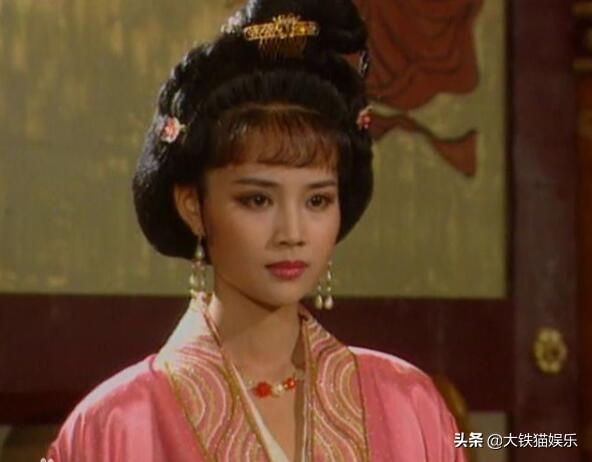 佟麗婭現(xiàn)狀，綻放的光芒不止于熒屏，佟麗婭現(xiàn)狀，熒屏之外的光芒綻放