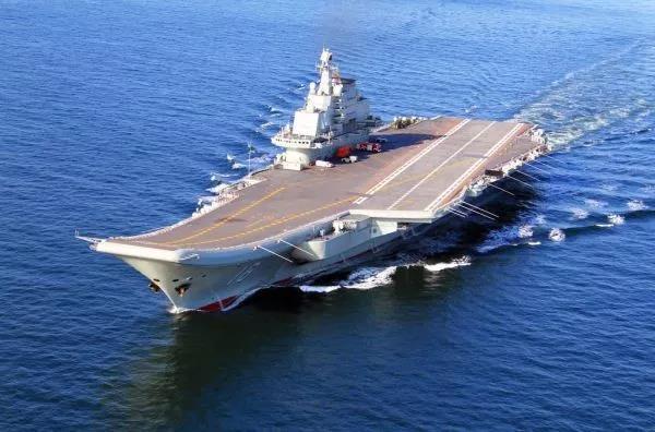 遼寧艦高清大圖，展現(xiàn)中國(guó)海軍力量的壯麗畫卷，遼寧艦壯麗畫卷，中國(guó)海軍力量的震撼展示