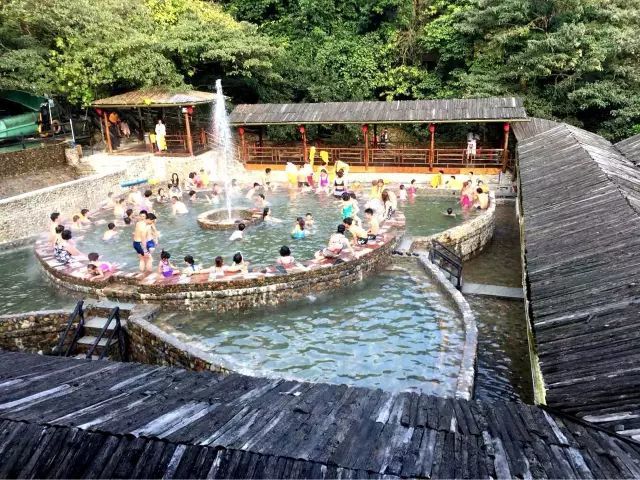 首次體驗泡溫泉攻略，探索溫泉之旅的必備指南，首次泡溫泉攻略，溫泉之旅的必備指南探索之旅