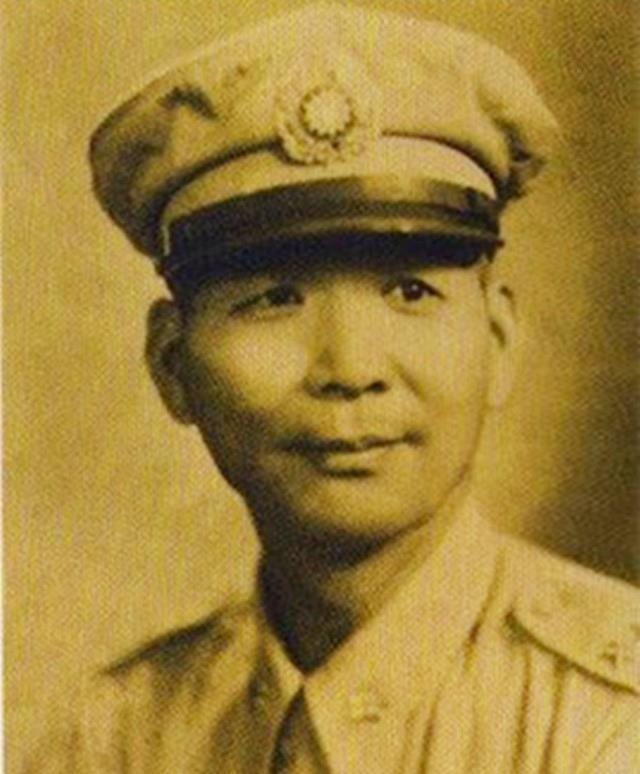 解放軍唯一一次成建制投降，歷史背景下的反思與啟示，解放軍成建制投降的歷史背景與反思，啟示與教訓(xùn)