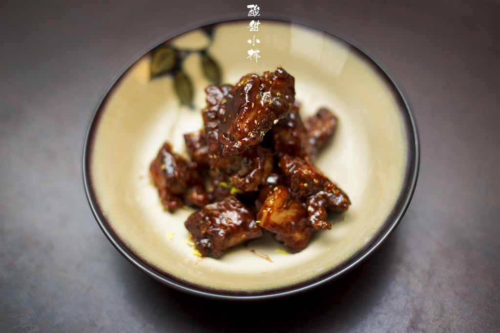 糖醋排骨的做法視頻教程，一道家常美食的烹飪指南，家常美味，糖醋排骨制作視頻教程，烹飪指南全解析