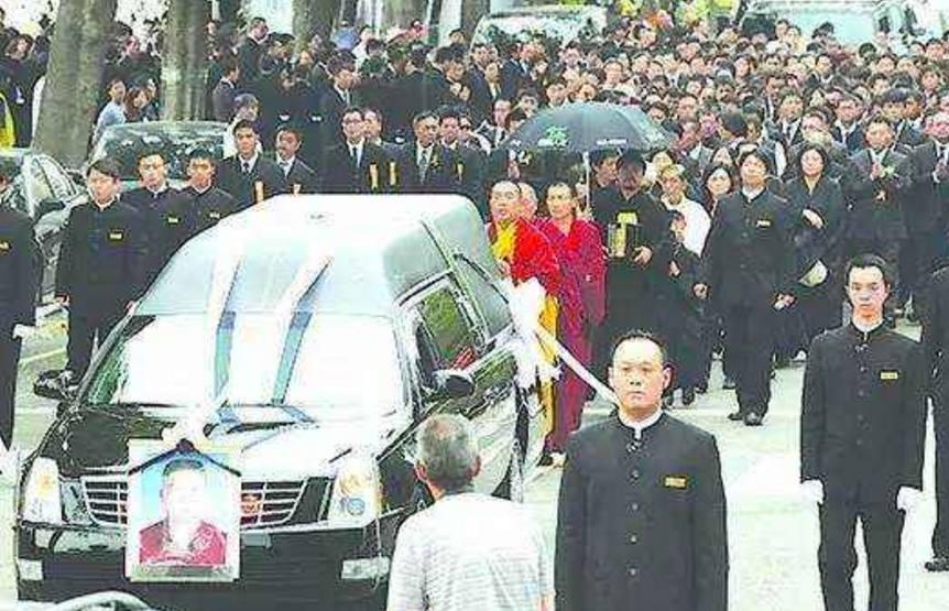 澳門六金彩開獎結(jié)果，探索與期待，澳門六金彩開獎結(jié)果揭曉，彩民期待揭曉時刻