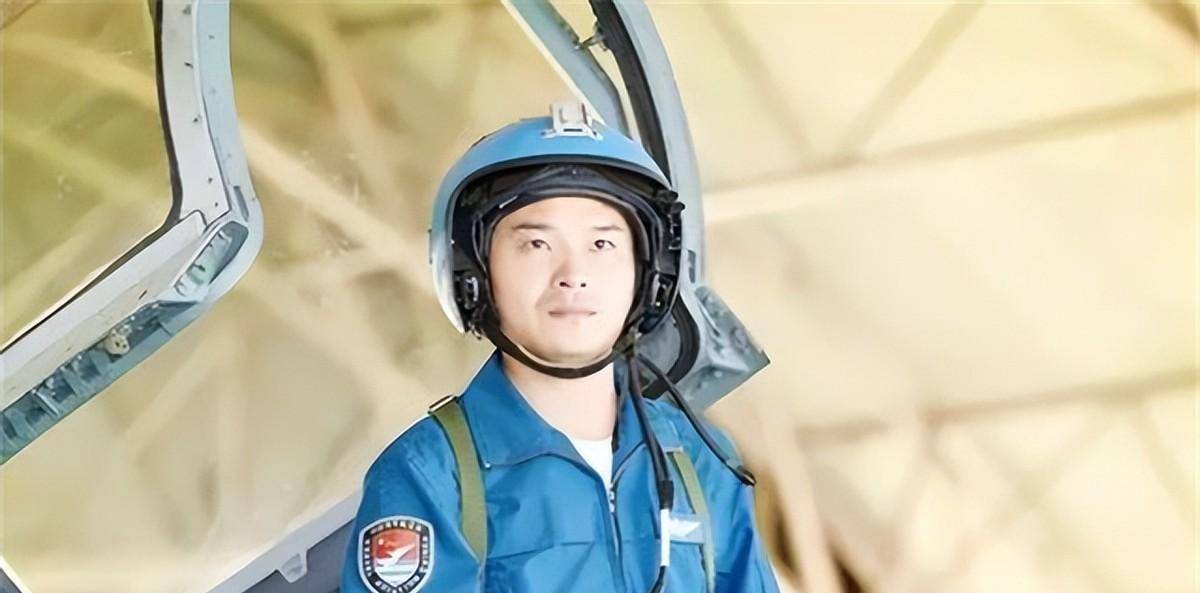 殲-20墜機事件中廖勇的無畏與英勇，廖勇在殲-20墜機事件中的無畏英勇表現(xiàn)