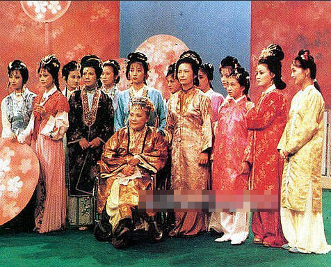 紅樓夢87版演員表，重溫經(jīng)典角色的魅力展現(xiàn)，紅樓夢87版演員表回顧，經(jīng)典角色的魅力展現(xiàn)