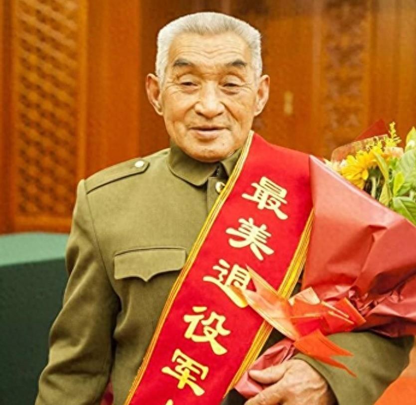閱兵視頻2019完整視頻回放，歷史的見(jiàn)證與時(shí)代的力量展現(xiàn)，閱兵視頻回放，見(jiàn)證歷史與時(shí)代的力量展現(xiàn) 2019年閱兵盛典回顧