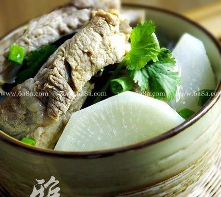 蘿卜燉排骨，一道家常美食的做法，家常美味，蘿卜燉排骨做法詳解