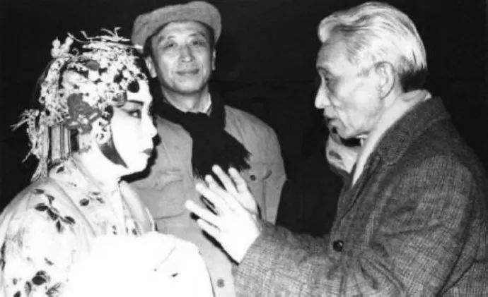 國(guó)家京劇院原院長(zhǎng)呂瑞明逝世，一位戲劇界巨匠的永恒告別，國(guó)家京劇院原院長(zhǎng)呂瑞明逝世，戲劇界巨匠的告別