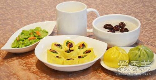 剖腹產(chǎn)月子餐食譜表圖，營養(yǎng)助力產(chǎn)后恢復(fù)，剖腹產(chǎn)月子餐食譜表圖，營養(yǎng)助力產(chǎn)后恢復(fù)全攻略