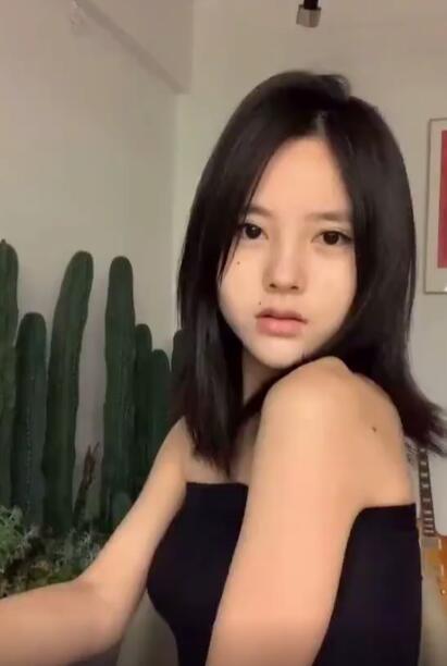 如何輕松煎制美味牛排，簡(jiǎn)單又好吃的牛排制作視頻教程，輕松制作美味牛排，視頻教程帶你領(lǐng)略簡(jiǎn)單又好吃的牛排制作技巧