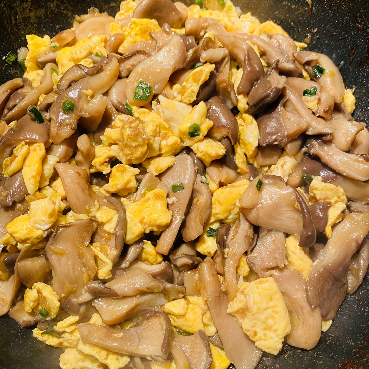 蘑菇炒雞蛋的獨(dú)特做法，美味與健康并重，蘑菇炒雞蛋，美味與健康并重的獨(dú)特做法