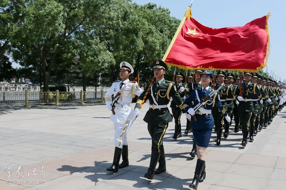 儀仗隊前面三人的名字與他們的意義，儀仗隊前三人的名字及其象征意義