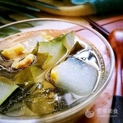 排骨冬瓜海帶湯，一道美味養(yǎng)生的家常湯品，排骨冬瓜海帶湯，家常美味與養(yǎng)生并存的湯品之選
