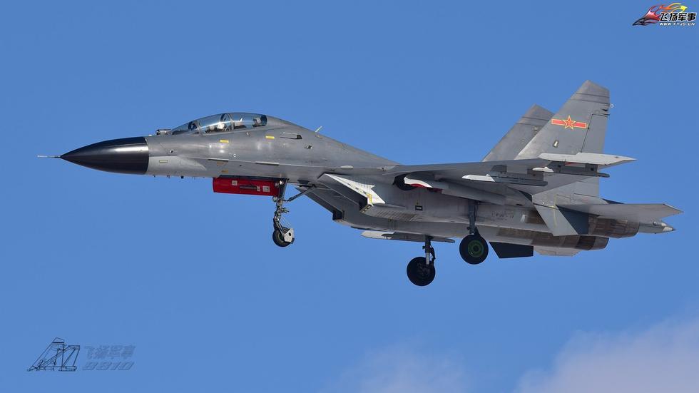 殲11B與殲11BS，中國(guó)航空工業(yè)的驕傲，殲11B與殲11BS，中國(guó)航空工業(yè)的輝煌成就