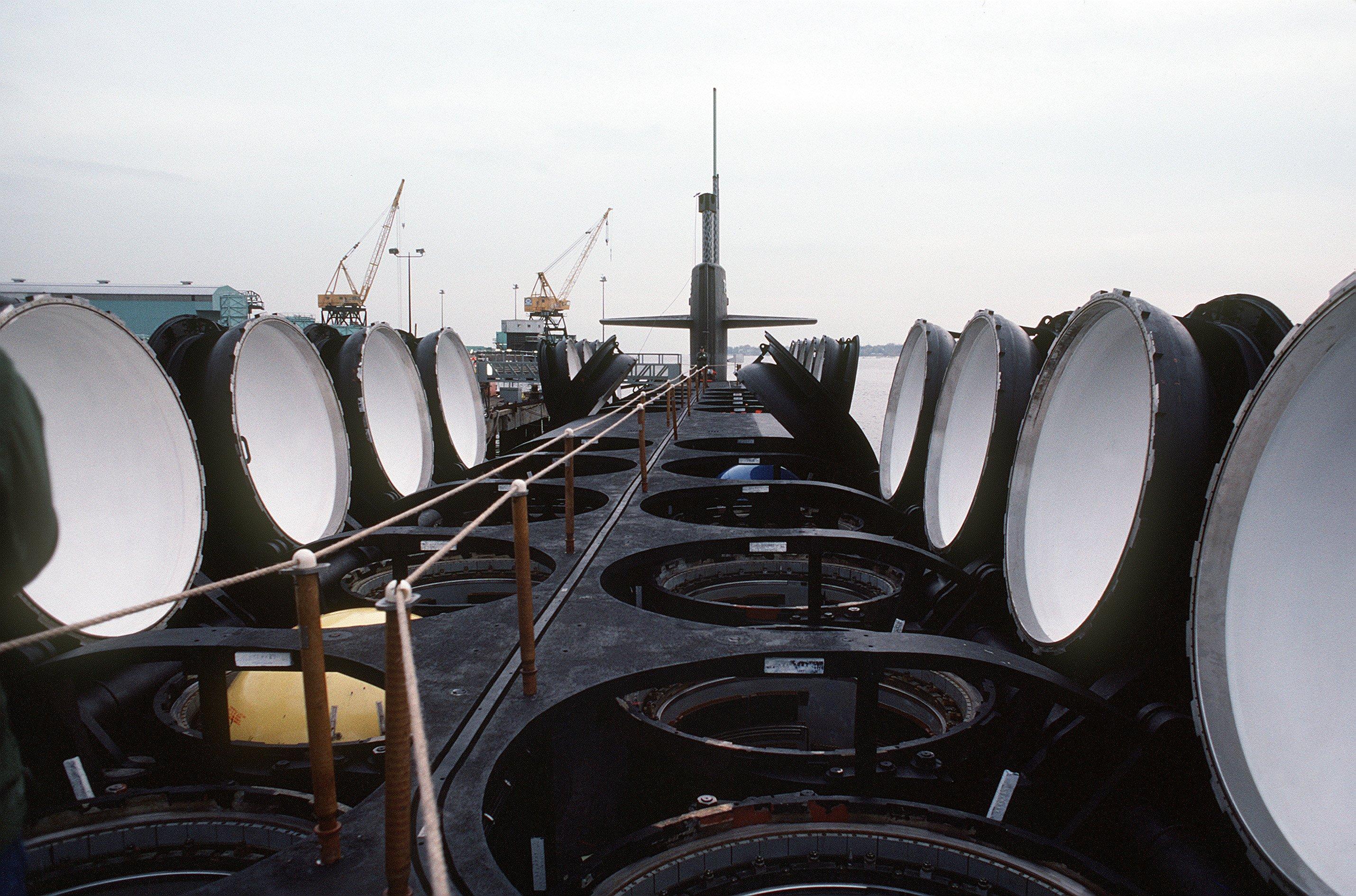 探索中國海軍力量的重要支柱，998艦，中國海軍力量核心支柱，998艦深度探索
