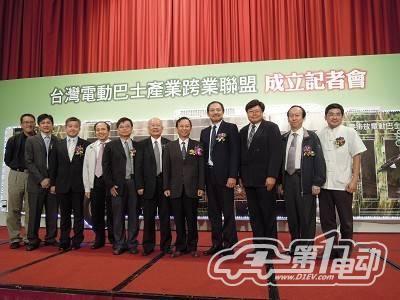 臺建蔣征個士鷹機，歷史與未來的交匯點，臺建蔣征個士鷹機，歷史交匯與未來展望