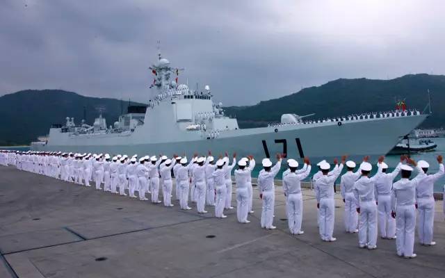 情牽局部，國事艇心系中華——當(dāng)代中國的情感與責(zé)任，情牽中華，國事艇心系責(zé)任——當(dāng)代情感與責(zé)任之舟