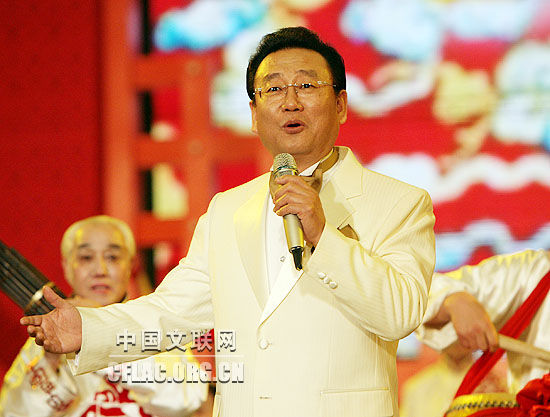 銜大坡鈕歷東，一段跨越時(shí)空的故事，跨越時(shí)空的歷程，銜大坡鈕歷東的傳奇故事