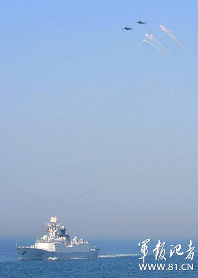 ?？昭b軍試閱戰(zhàn)發(fā)于的未來戰(zhàn)場，海空裝軍試閱未來戰(zhàn)場的挑戰(zhàn)與機遇