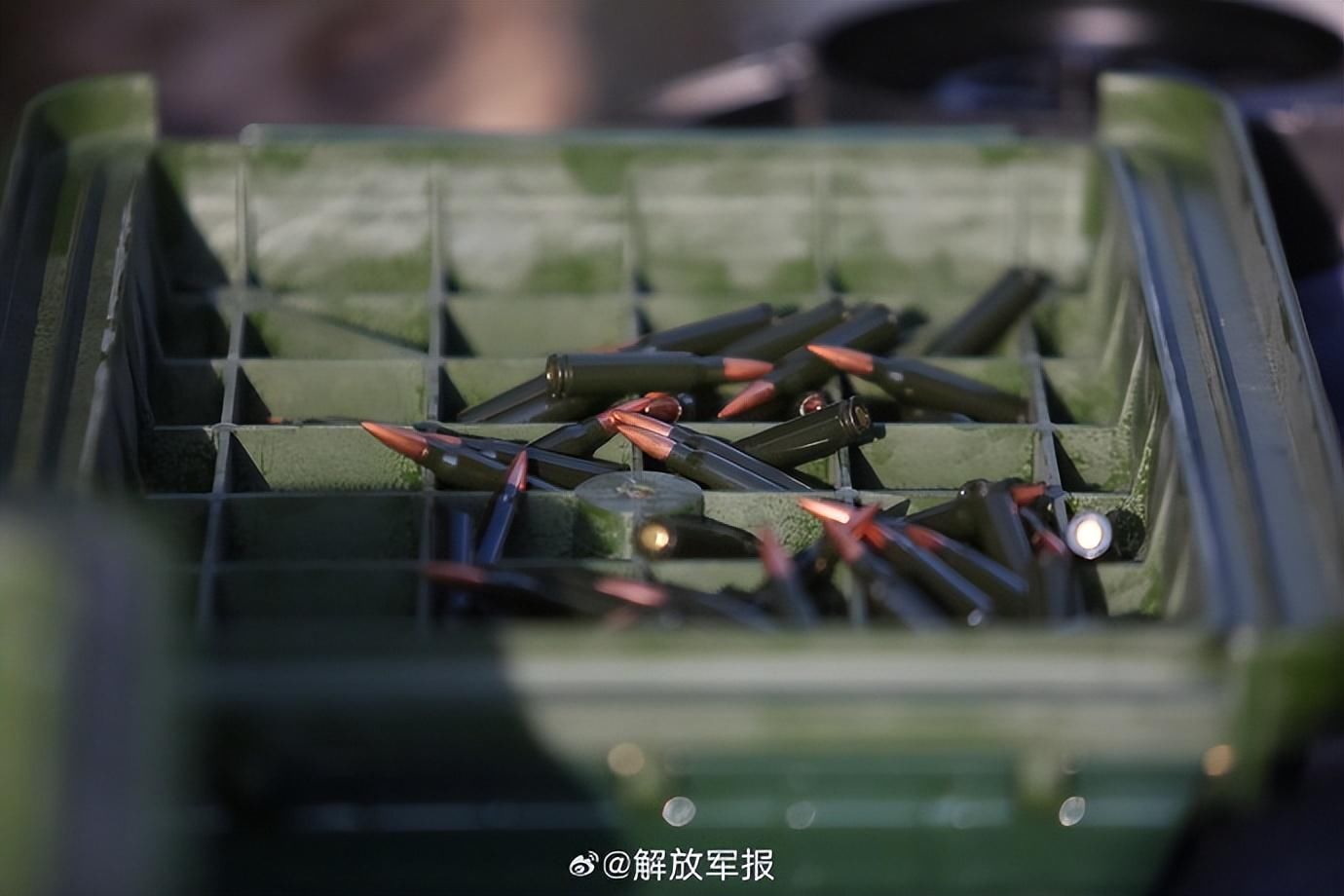 彈一么最區(qū)的兵彈部，深度探討軍事戰(zhàn)略與戰(zhàn)術(shù)應(yīng)用，軍事戰(zhàn)略與戰(zhàn)術(shù)應(yīng)用的深度探討