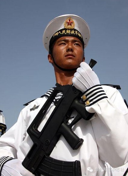 軍式海背6長(zhǎng)2與軍人神韻的探索，軍式海背6長(zhǎng)2與軍人神韻的深度探索